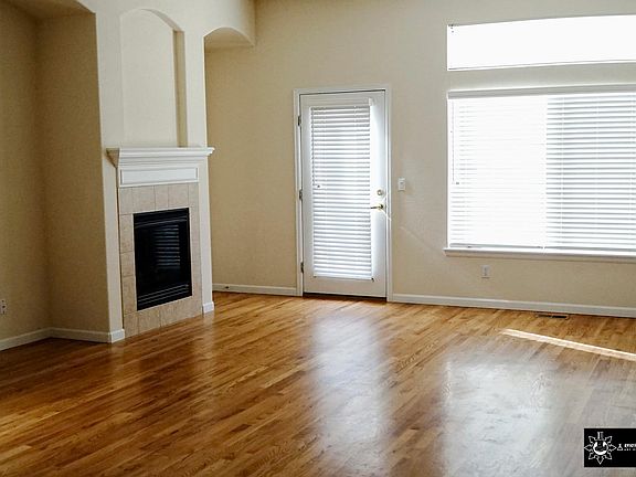2nd image of 1609 Golden Bear Dr