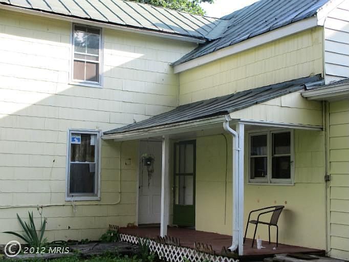 1st image of 827 Lakeview Dr