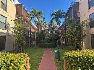 West Flagler Heritage Ii, Sweetwater, FL 33174