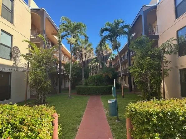 10851 SW 2nd St APT K106, Sweetwater, FL 33174