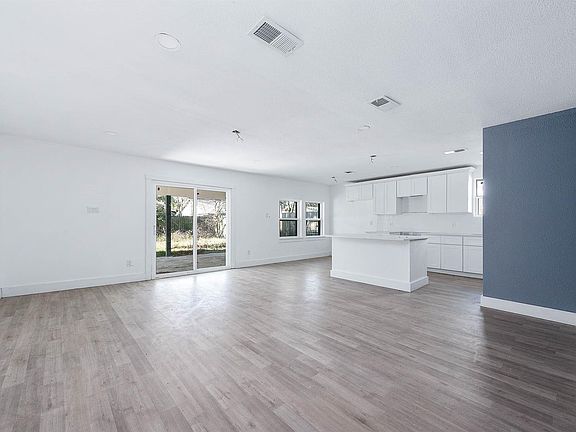 3rd image of 23115 Lestergate Dr