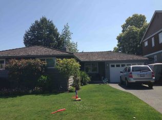 8040 Ridge Dr NE, Seattle, WA 98115