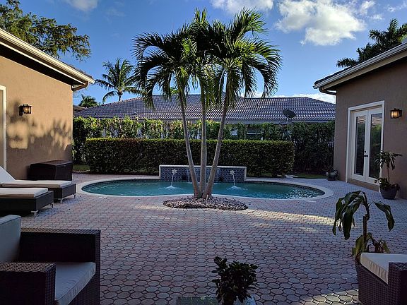 5th image of 473 NW 118th Way