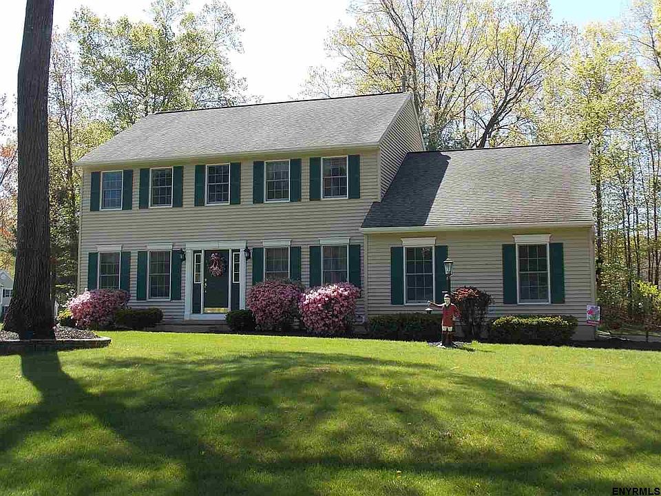 1st image of 49 Orchardview Dr