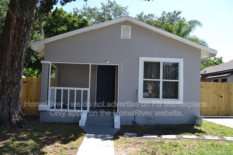 1st image of 225 1st St