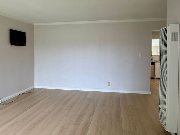 5th image of 2424 Melville Way
