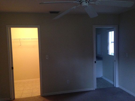 3rd image of 144 SE 22nd Ter