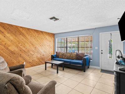 2741 NE 8th Ave, Pompano Beach, FL, 33064