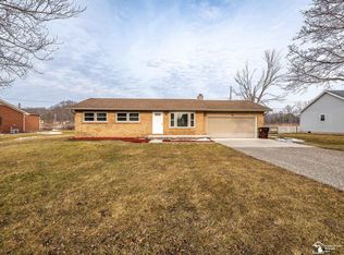 11685 Brookshire Dr, Temperance, MI 48182