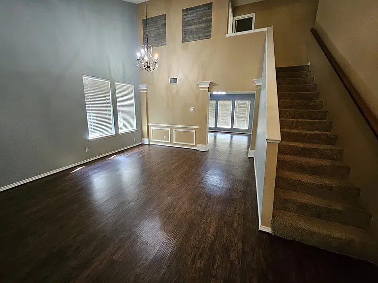 7630 Cedar Brook Dr — Photo 2