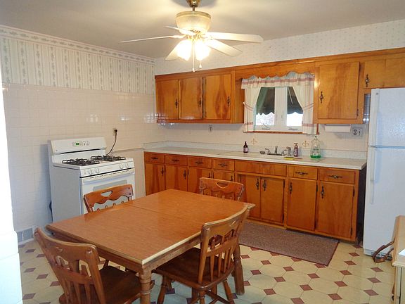4th image of 3631 Schaper Ave