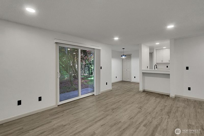 4th image of 4540 SW 321st #Q1