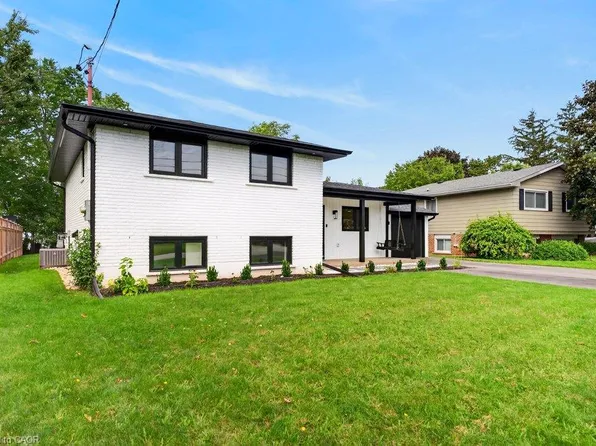 90 Lakeside Dr, Grimsby, ON L3M 2L5