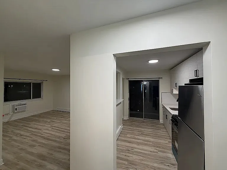 521 Wimbleton Dr #2A — Photo 7