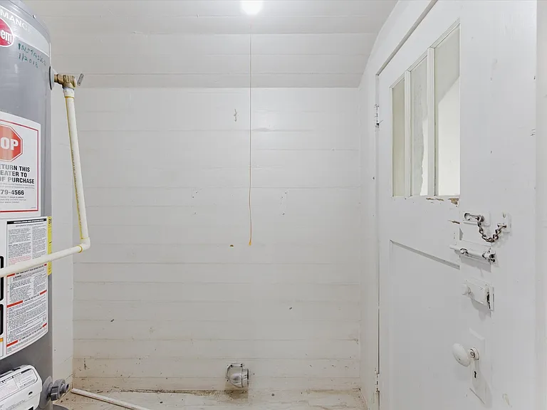 4876 E Williams Spring Rd — Photo 8