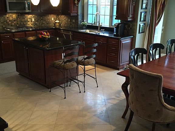3rd image of 10741 Fellows Hill Dr