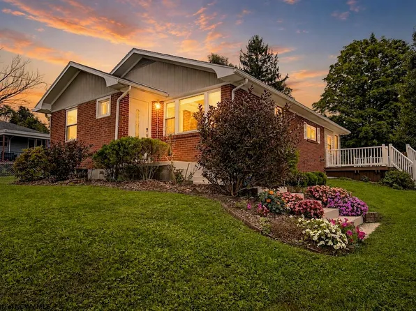 1404 Buckhannon Ave, Morgantown, WV 26508