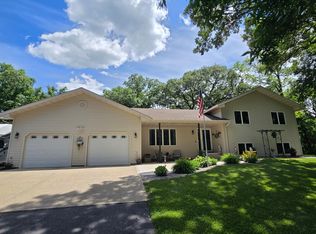 30099 Conita Cir, Paynesville, MN 56362