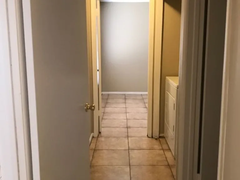 4800 Woodlake Ave — Photo 16