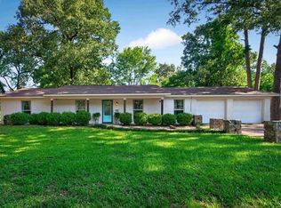 208 Fairview Dr, Longview, TX 75604