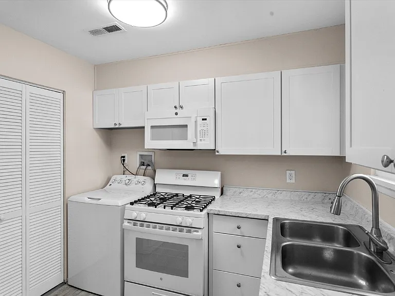 411 Roxana Rd #411 ROXANA ROAD — Photo 13