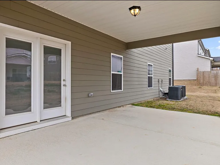 4787 Wellesley Dr — Photo 35