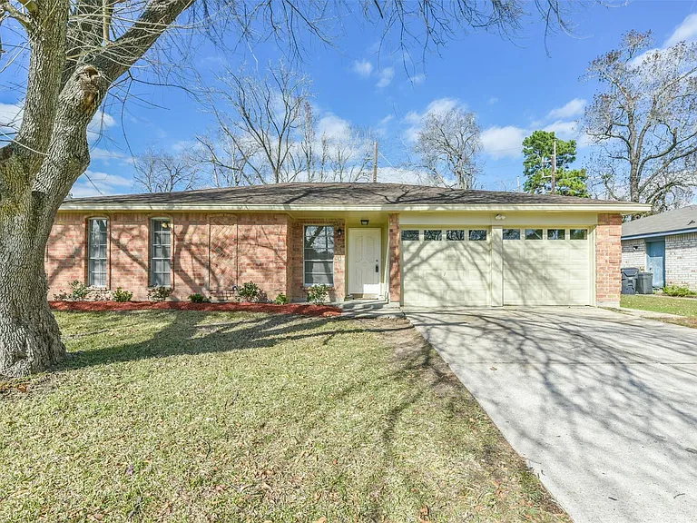 9563 Sutter Park Ln — Photo 1