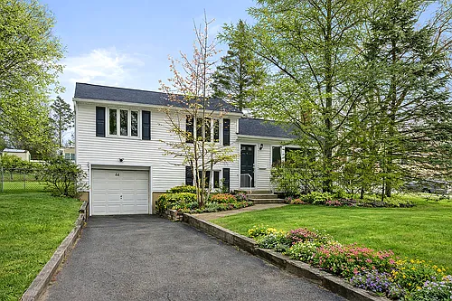 44 Knickerbocker Rd Photo 1