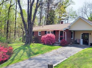 2905 4th Street Pl NW, Hickory, NC 28601