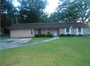 819 Roosevelt St, Forest, MS 39074