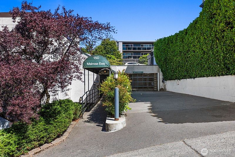 2nd image of 150 Melrose Avenue E #504