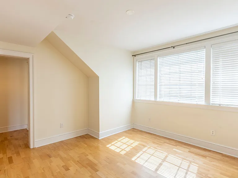 1001 Market St E #10 — Photo 28