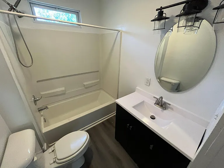 2943 N Park Ave — Photo 14