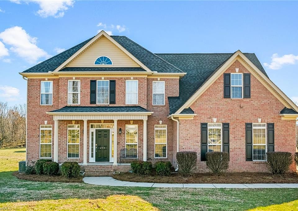 1st image of 255 Lakewalk Dr