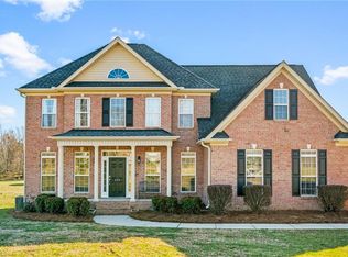 255 Lakewalk Dr, Reidsville, NC 27320