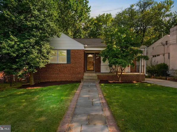 2206 Darrow St, Silver Spring, MD 20902