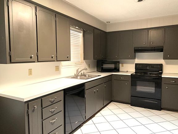 5th image of 2609 Haynes Dr