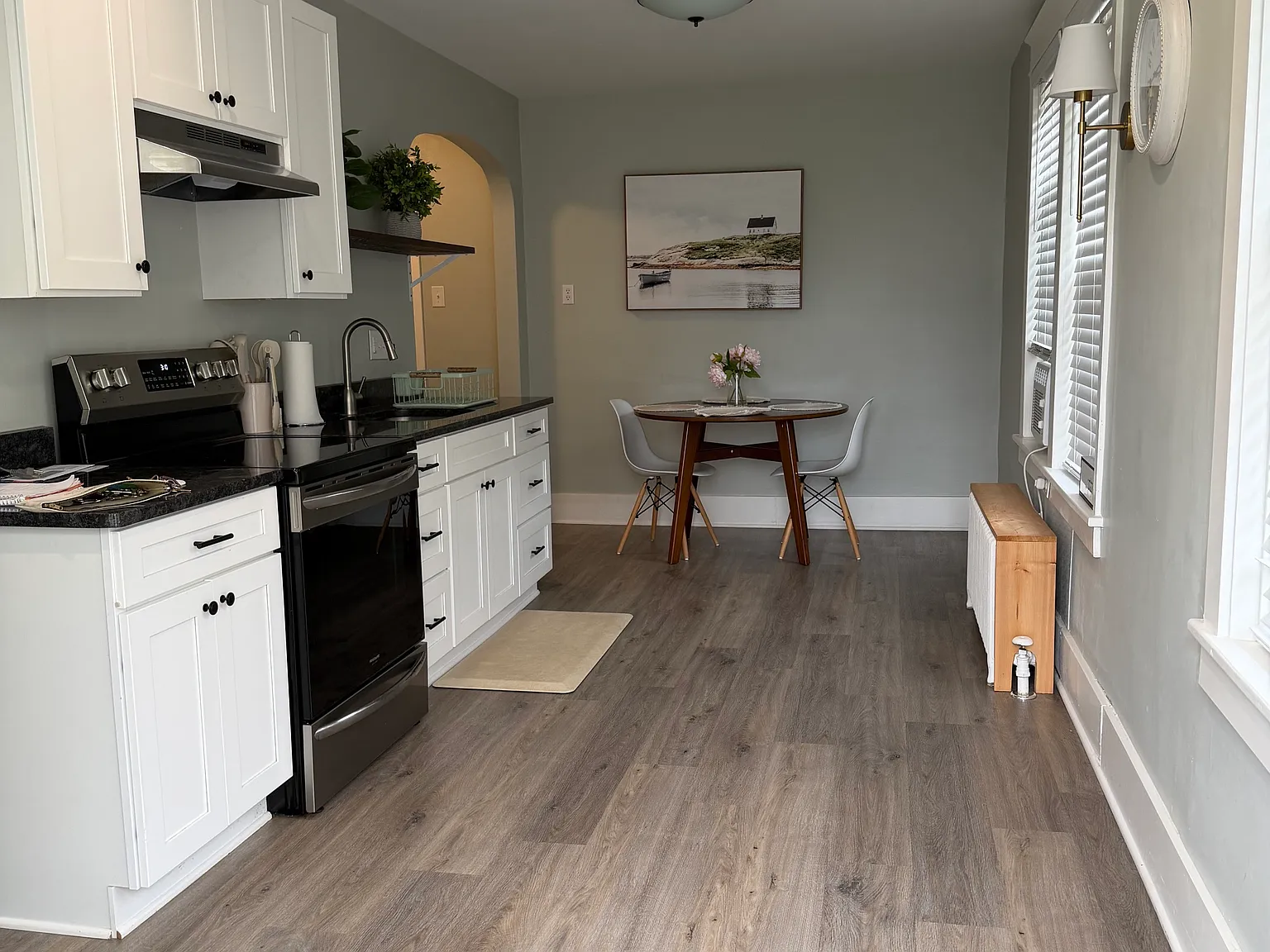 1 bed, $1,300 — Photo 4