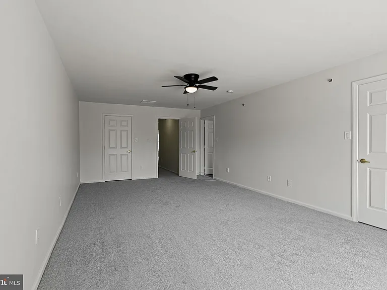 124 Buckingham Way — Photo 10