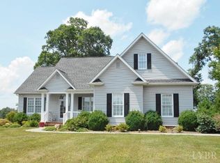216 Turkey Rd, Appomattox, VA 24522