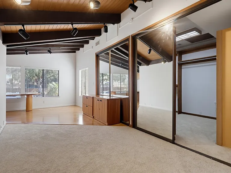 3488 Barhite St — Photo 28