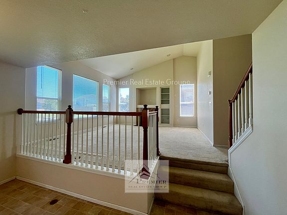 4th image of 7670 Manston Dr