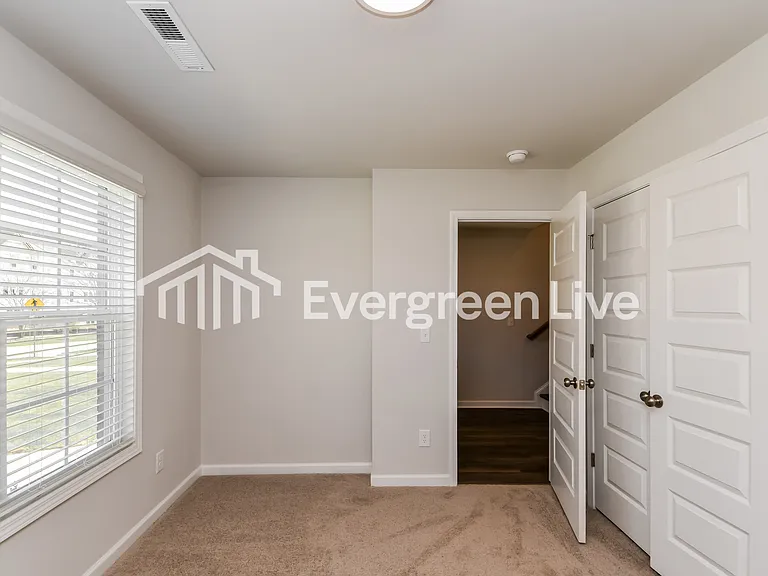 1018 Postmaster Ln — Photo 8