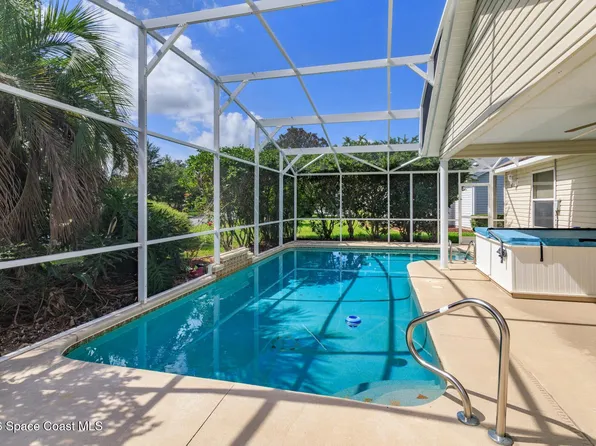 1115 Saldivar Rd, The Villages, FL 32159