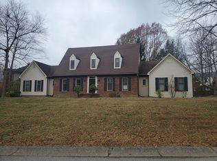 11207 New Stone Ct, Louisville, KY 40223