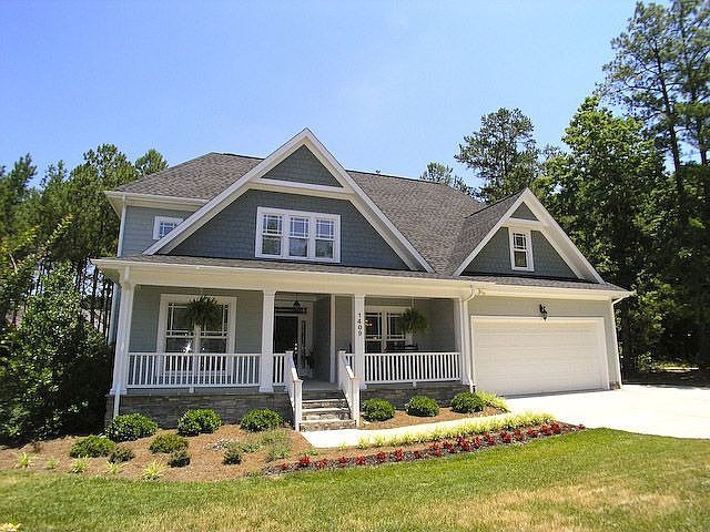 FRONT OF THE HOUSE