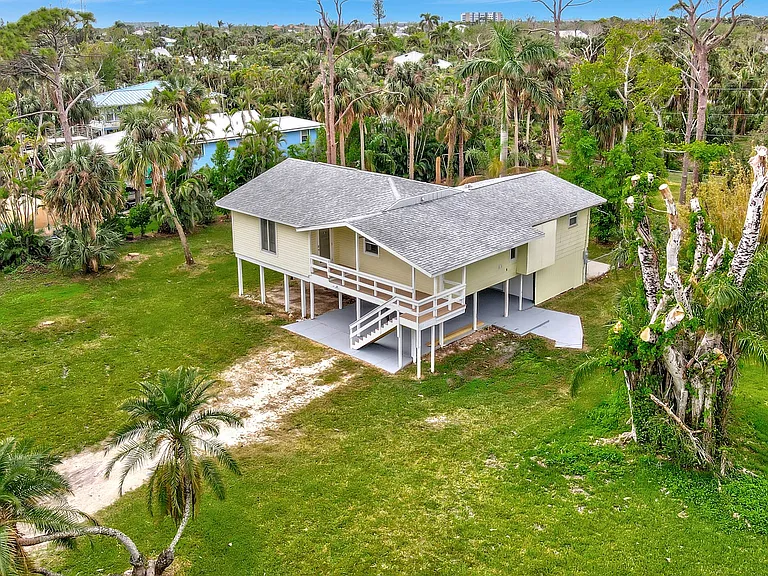 16360 N Oleander Dr — Photo 49