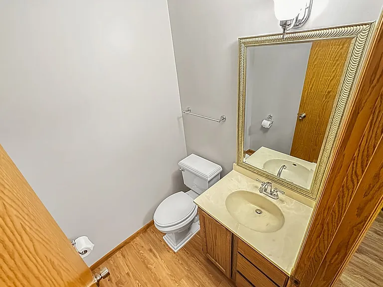5308 Highpointe Dr — Photo 6
