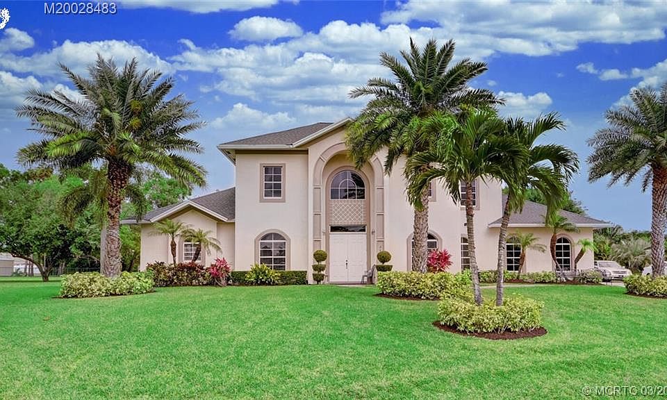 1st image of 2065 SE Allamanda Dr