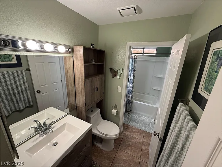 1708 Crystal Chimes Dr — Photo 15